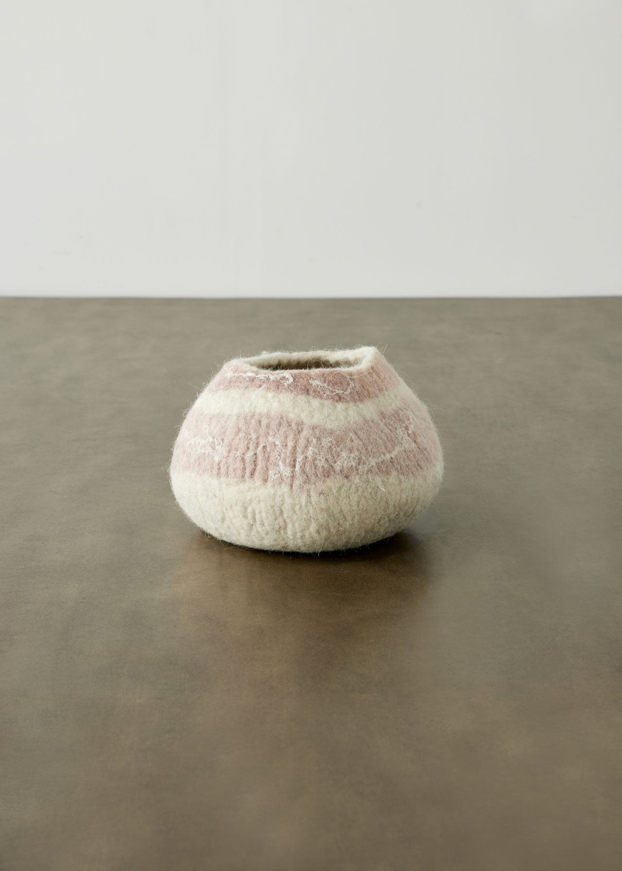 Tazón de lana Ukhamba Soft Stone Harmony