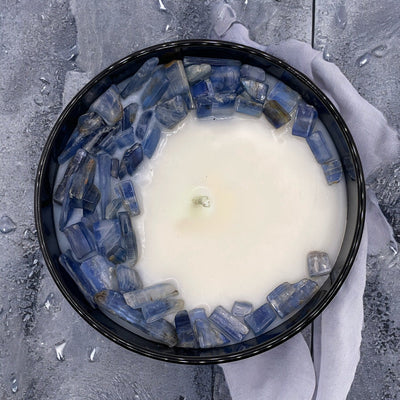 Kyanite-Infused Amber Tides Crystal Candle | 9oz Coconut-Soy Bliss - Korvel