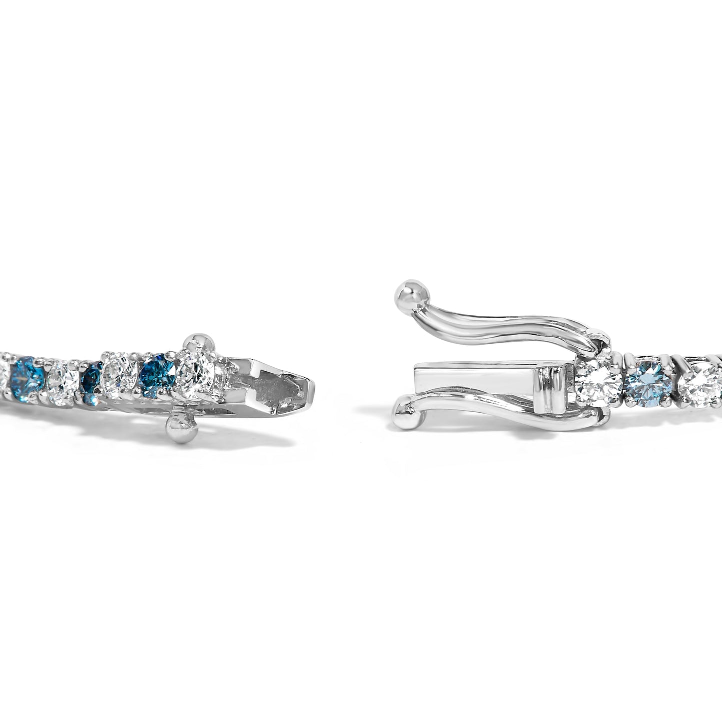 Pulsera de Tenis de Diamantes Crecidos en Laboratorio de Oro Blanco de 14K con 4.0 Cttw de Diamantes