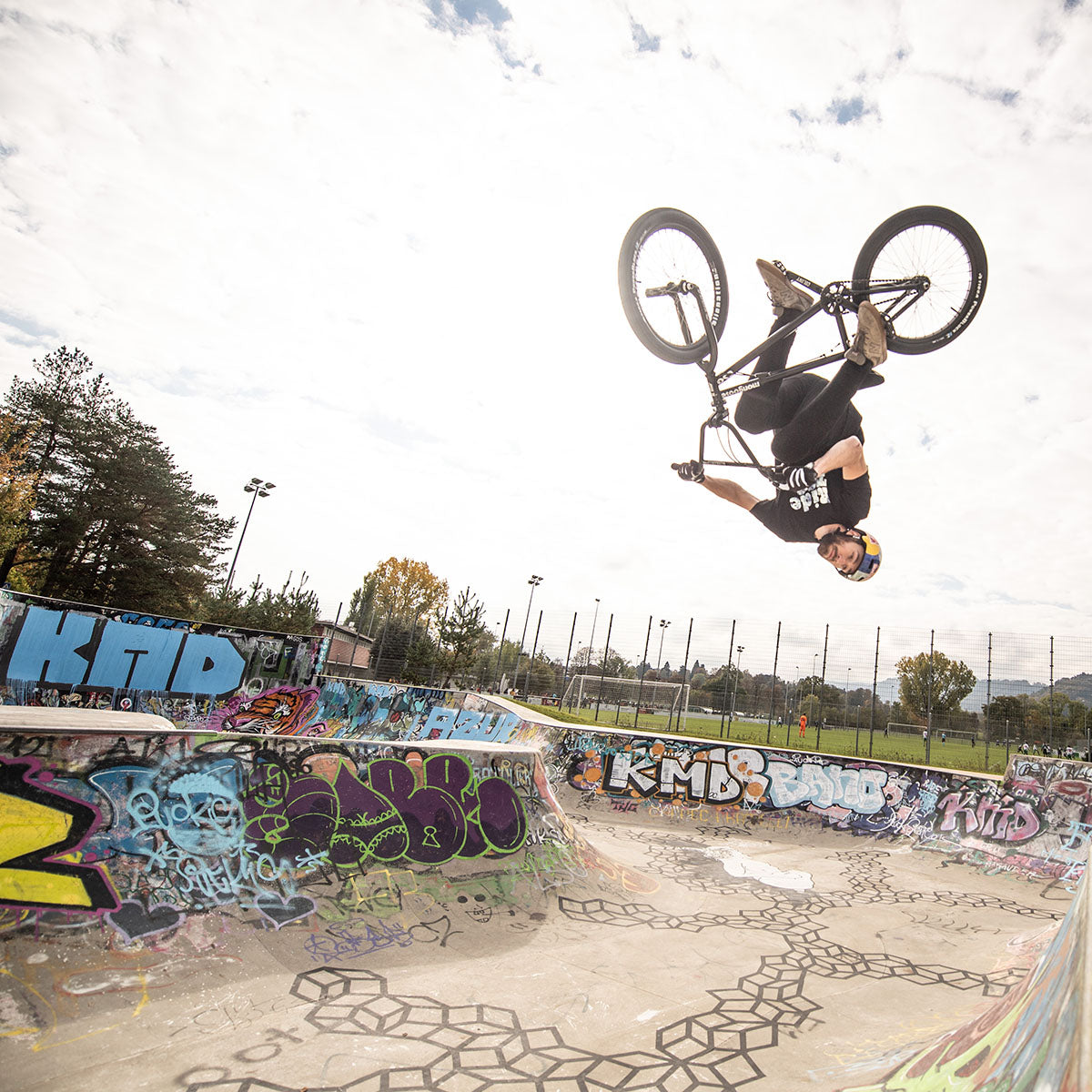 TSG - Shinguard BMX - Korvel