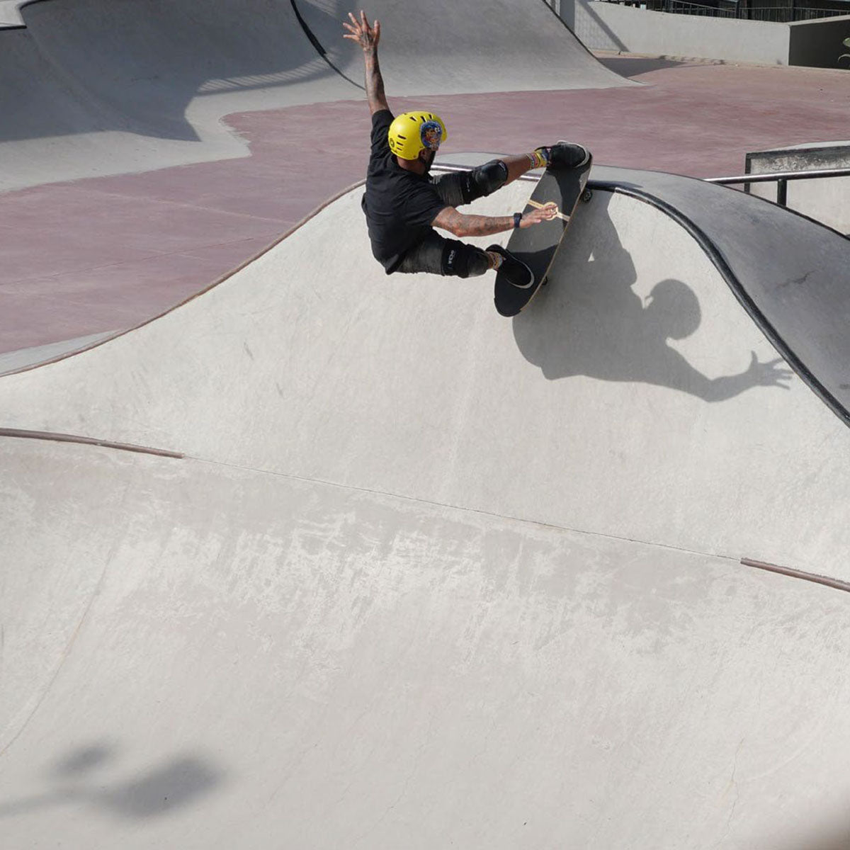 TSG Wavesk8 A Black Knee Pads for Skating and Surfing