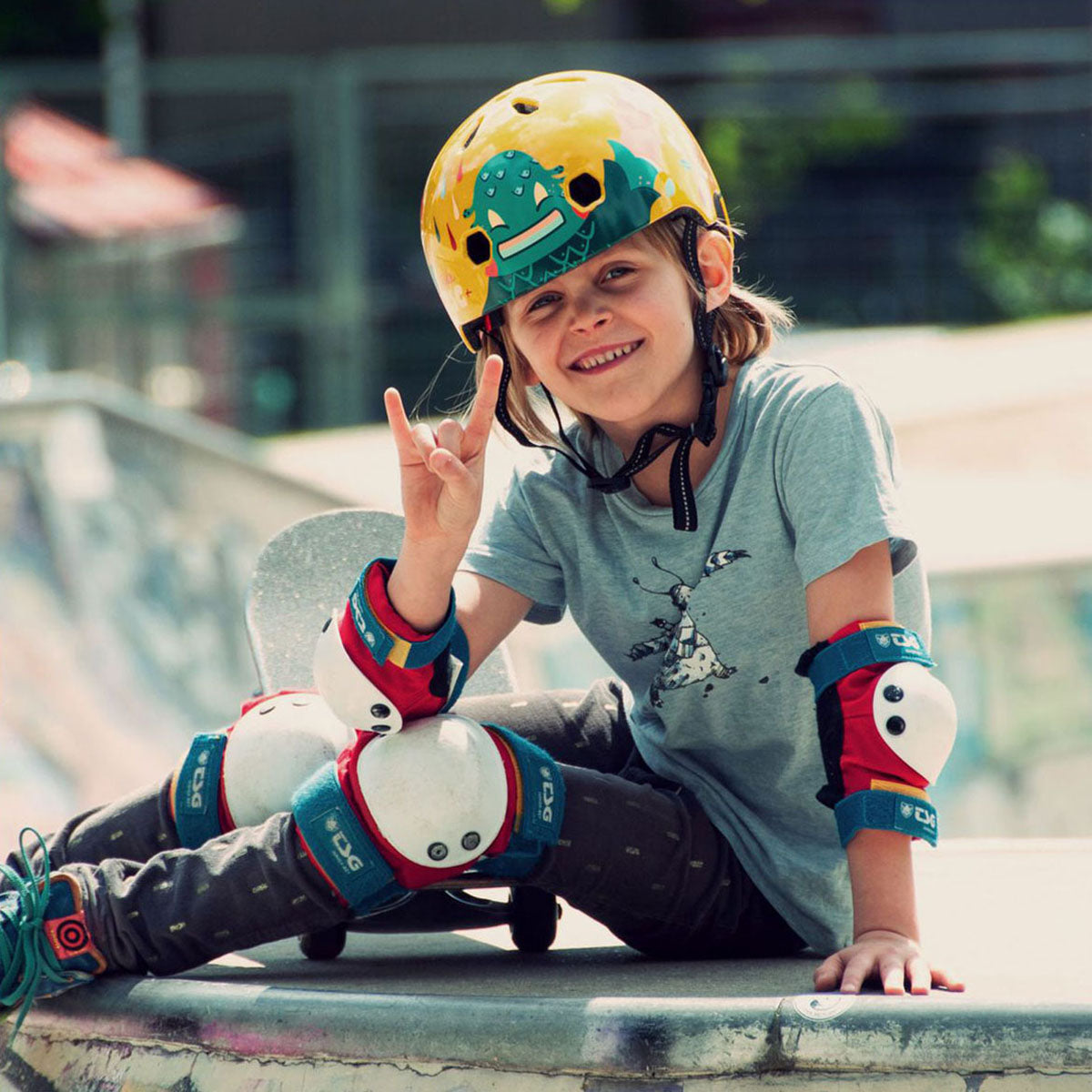TSG Junior Protective Gear Set for Skateboarding - Korvel