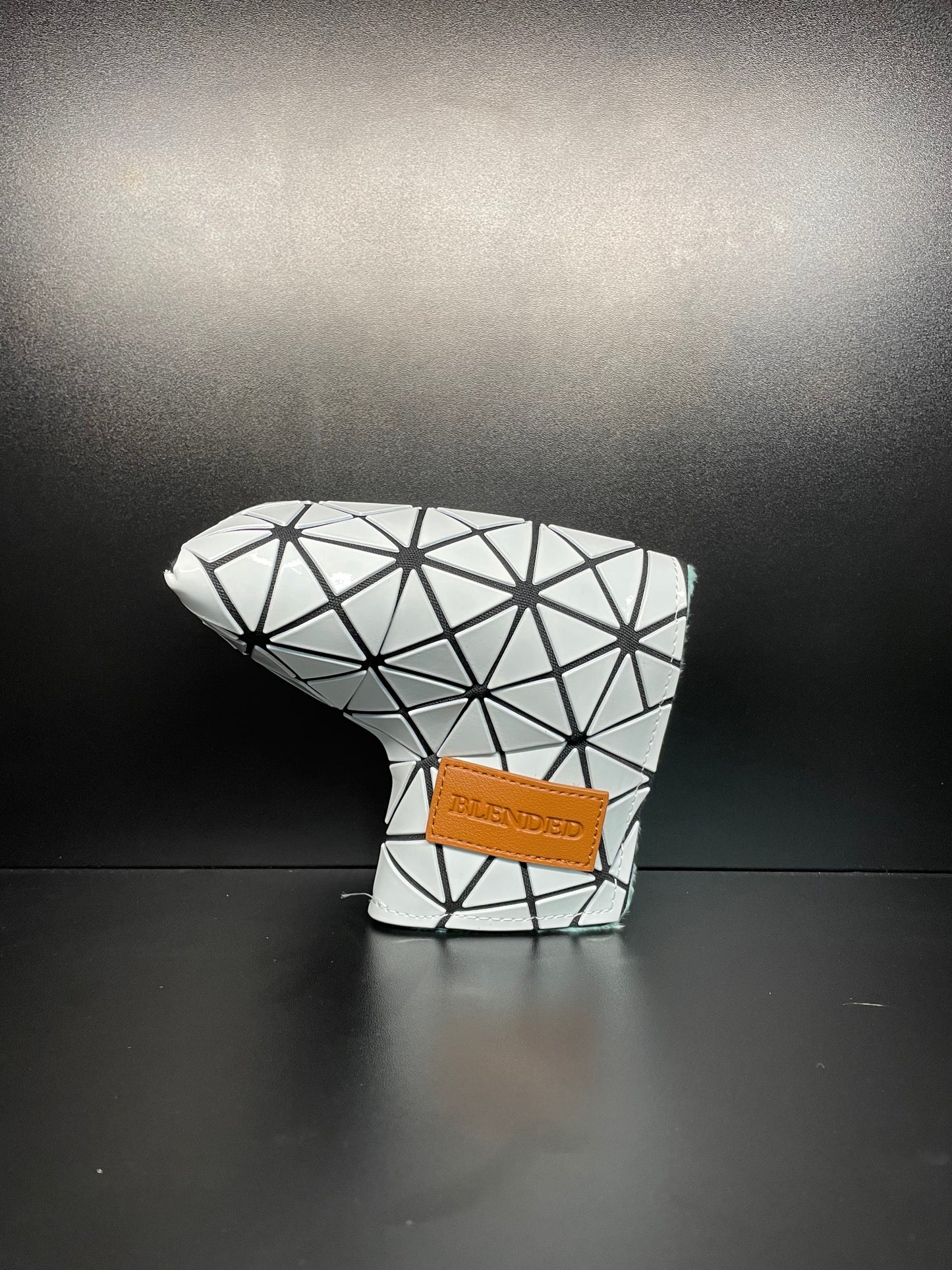 Fundas para cabeza con patrones iridiscentes de tangram