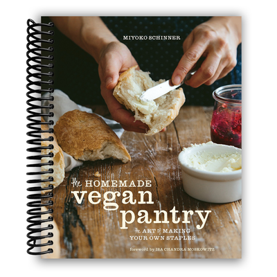The Homemade Vegan Pantry: The Art of Making Your Own Staples (Spiral Bound) - Korvel