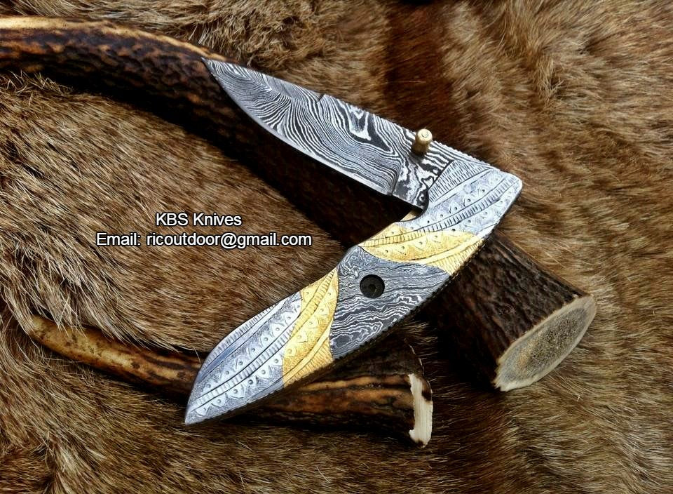 MasterCraft Handcrafted Damascus Steel Folding Knife with Elegant Steel & Brass Handle - Korvel