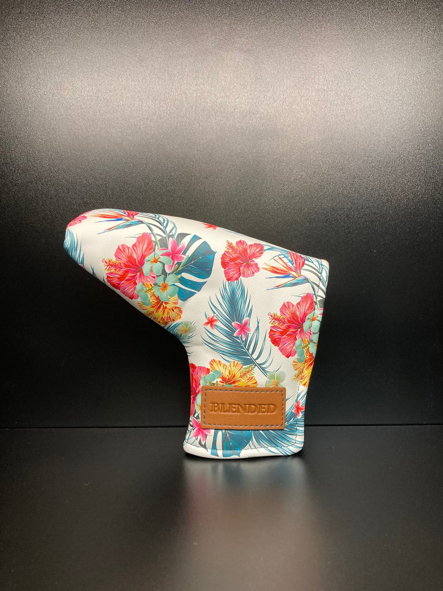 Couvre-club de golf à motif floral tropical vibrant