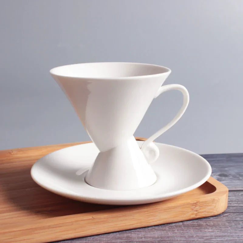 Ensemble de tasse à café et soucoupe en porcelaine osseuse européenne
