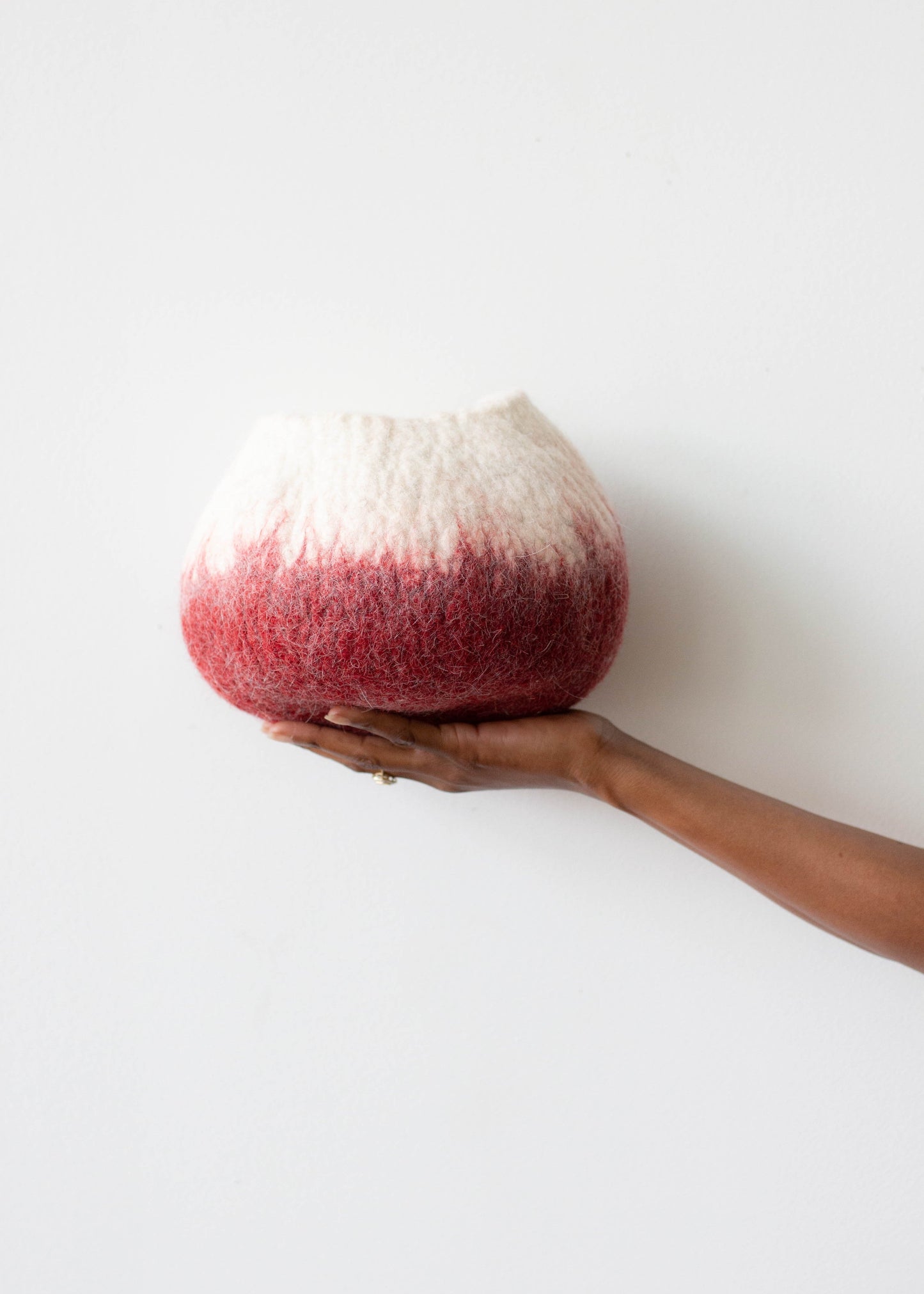 Bol Ukhamba en Laine Ombre Rouge Baie