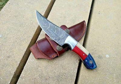 Personalized 8" Damascus Hunting Knife with American Flag Handle - Perfect Gift for Groomsmen and Anniversaries - Korvel