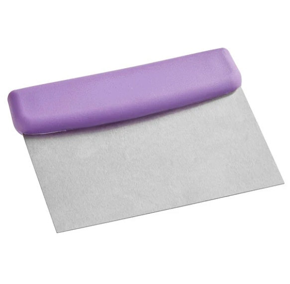 Pro Series Carbon Stainless Steel Dough Cutter - 6 1/4" x 3"