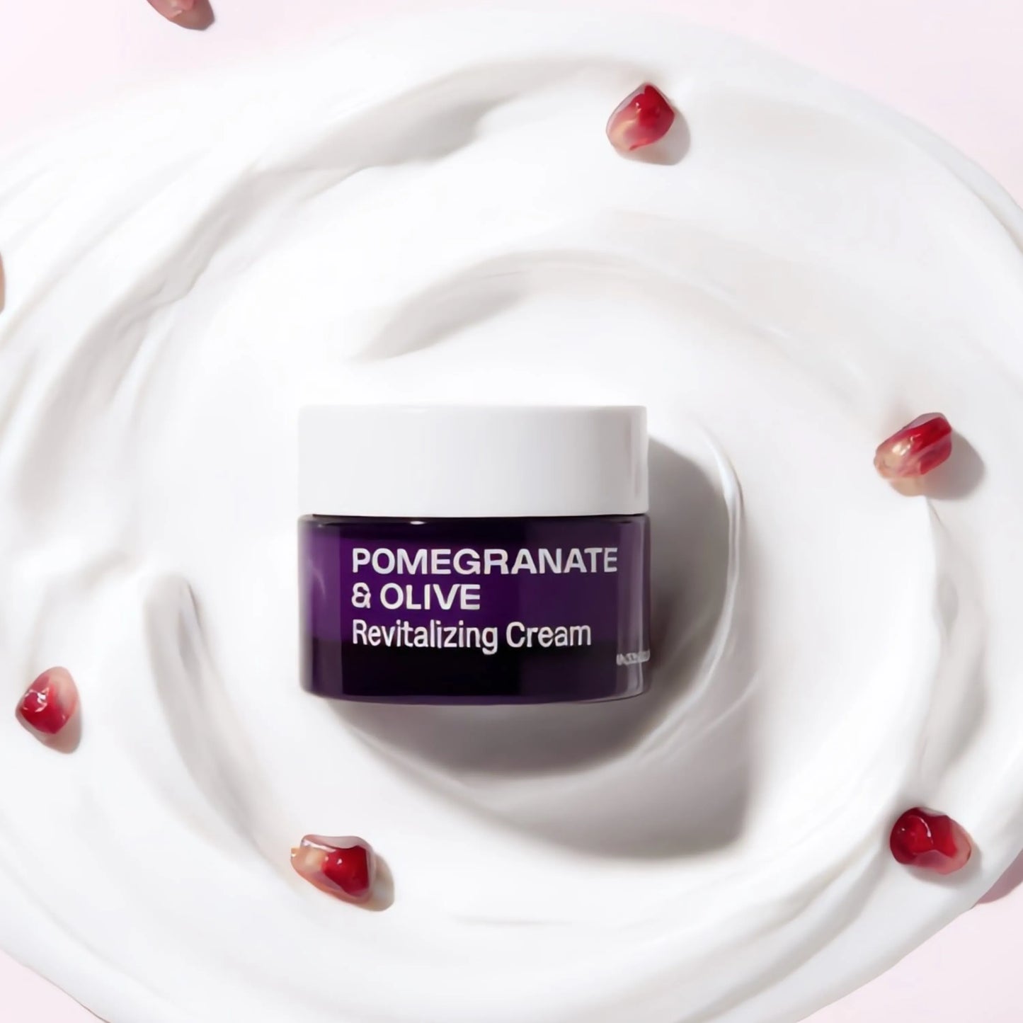 Crema de escualano de granada y aceitunas