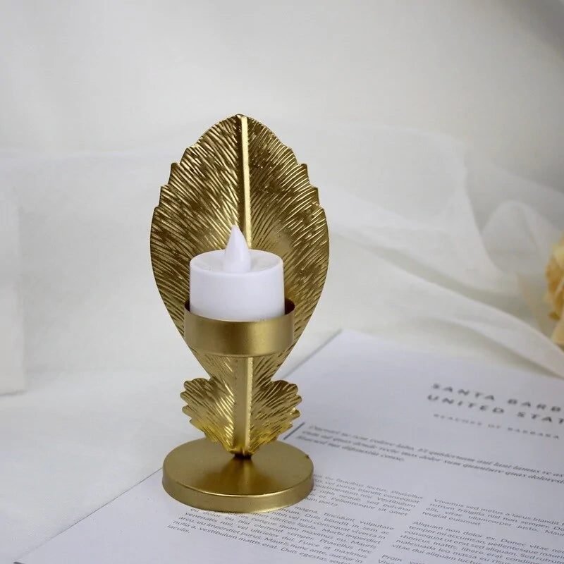 Iron Candlestick Holder: Nordic Design for Elegant Décor