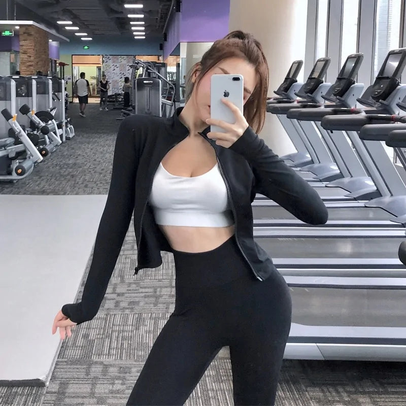 Veste de sport zippée ajustée pour femmes