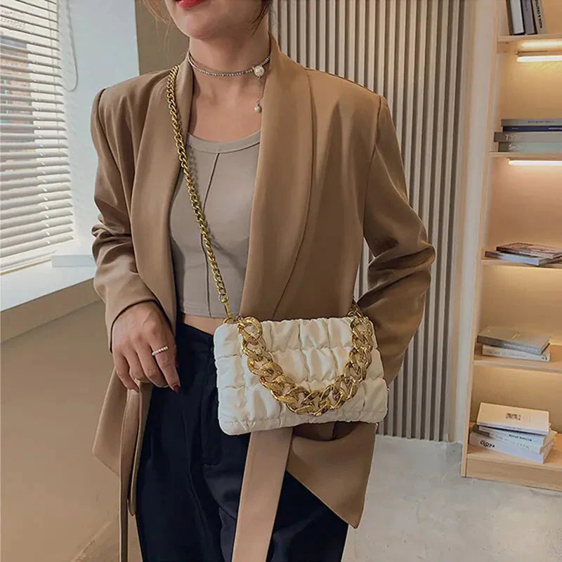 Sombrero Fedora de Lujo con Cadena Dorada para Mujeres