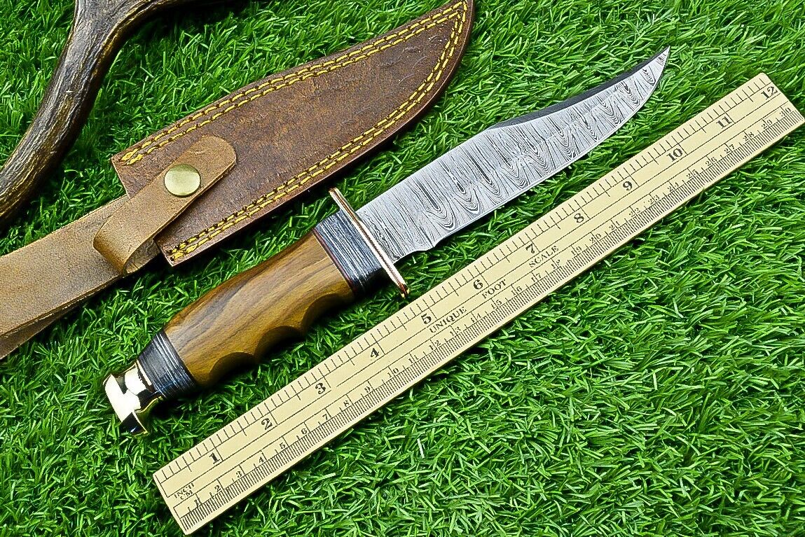 Adventure-Ready Western Boulder Knife – 11" Handmade Damascus Blade with Olive Wood Handle & Leather Sheath - Korvel