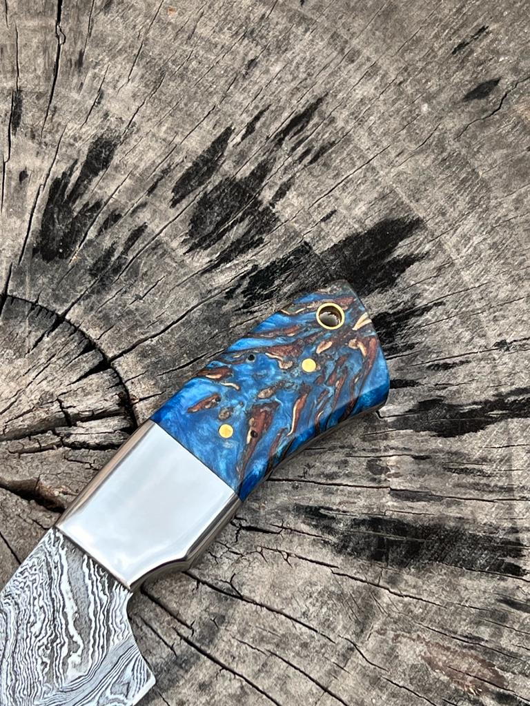 Premium Custom Damascus Steel Skinning Knife with Epoxy Pine Cone Handle - Korvel