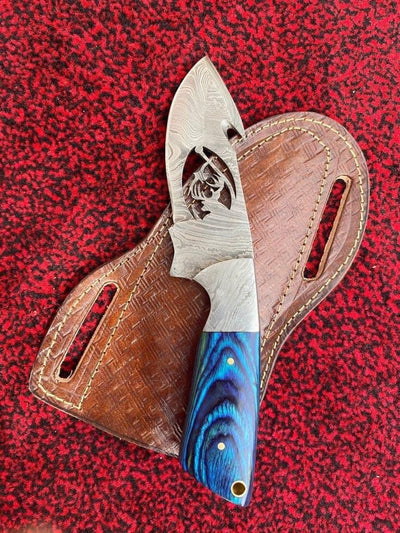 Premium Gut Hook Skinning Knife - Damascus Steel Blade & Pakka Wood Handle - 8.5 Inches - Korvel