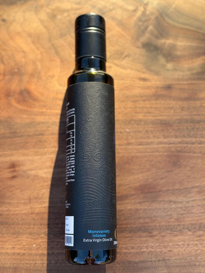 Intense Extra Virgin Olive Oil | Intosso Olive Oil Imported from Abruzzo, Italy - Korvel