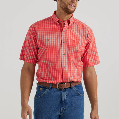 Men's Red Plaid Wrangler Short Sleeve Shirt - Korvel