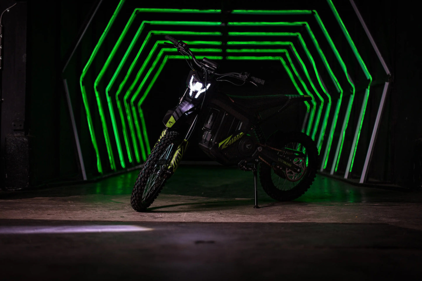 Rawrr Mantis X 72V Electric Dirt Bike - Korvel