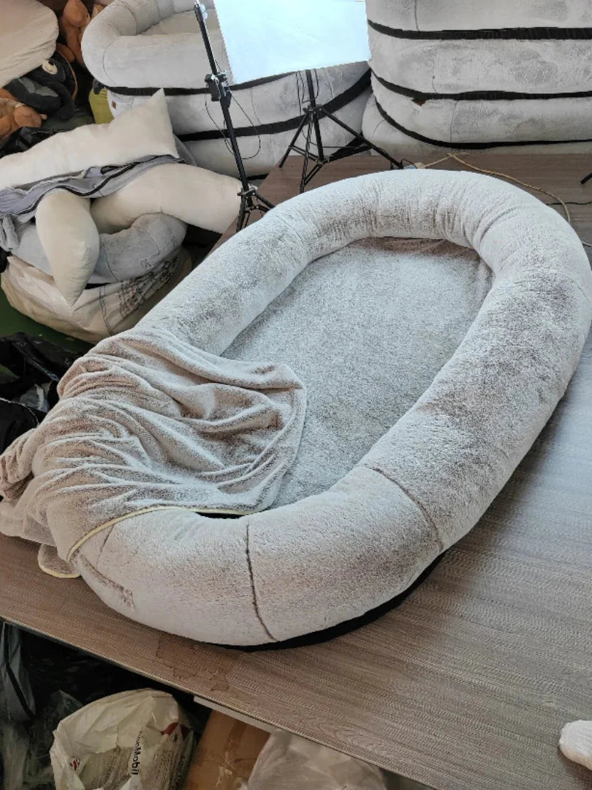 Cama Humana Sobredimensionada para Perros - Desmontable y Lavable
