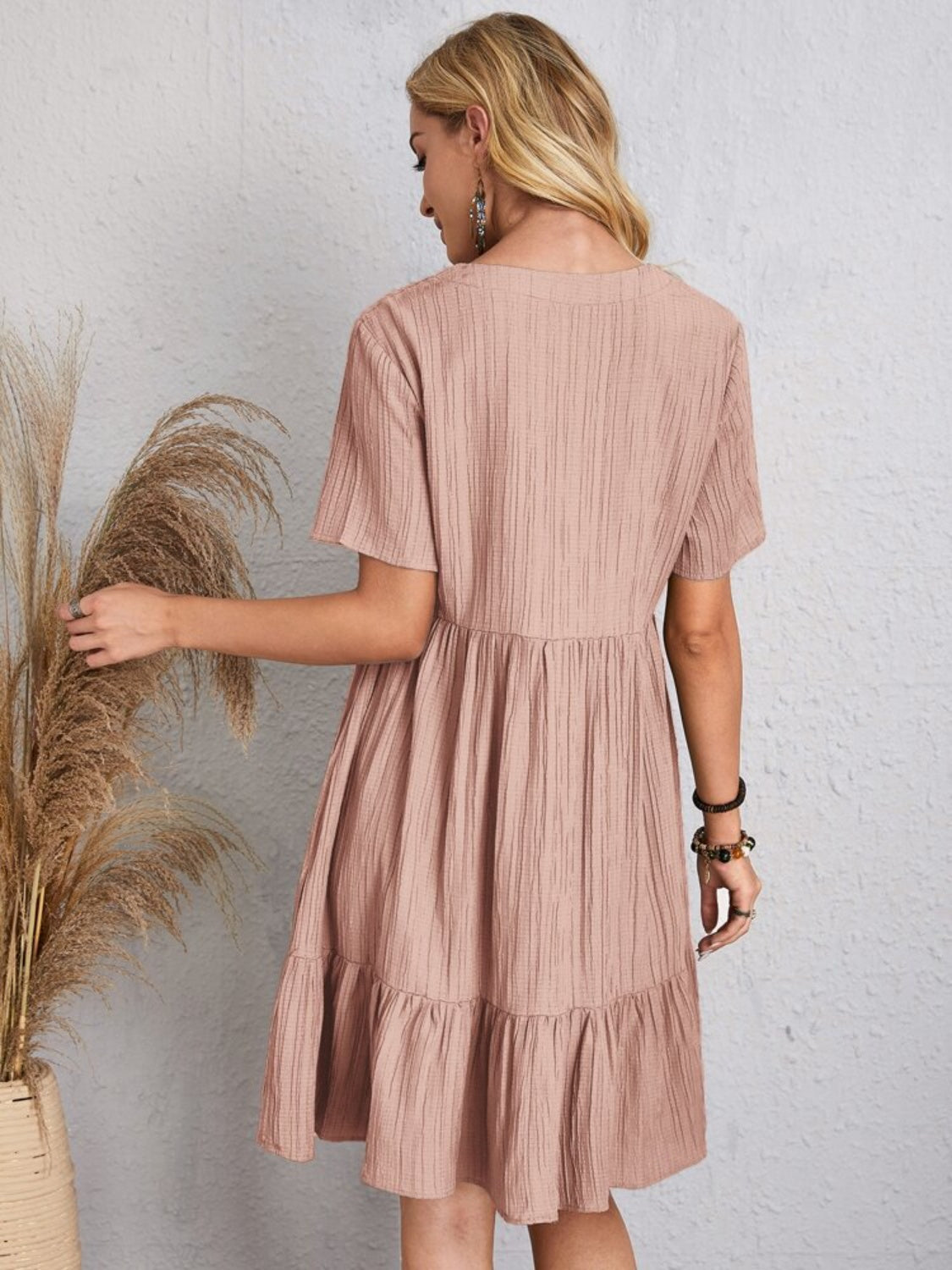 Vestido Clásico de Cuello en V de Manga Corta para Mujeres
