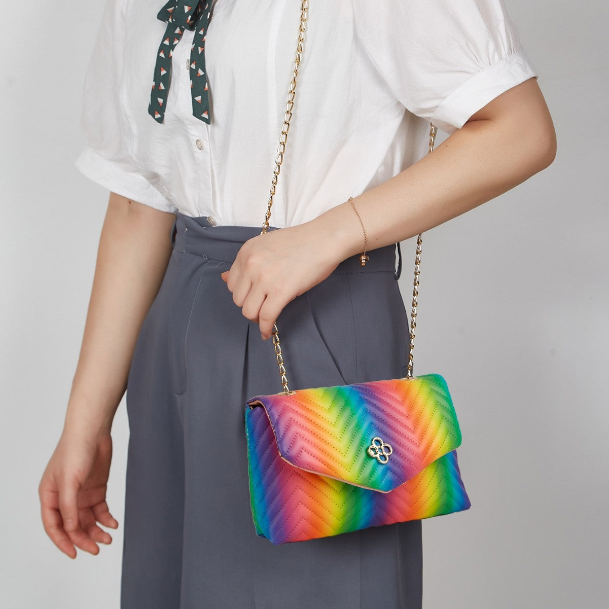 Trousse de maquillage élégante à contraste de couleurs pour le voyage