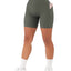 Shorts de sport croisés pour femmes avec ceinture et poches