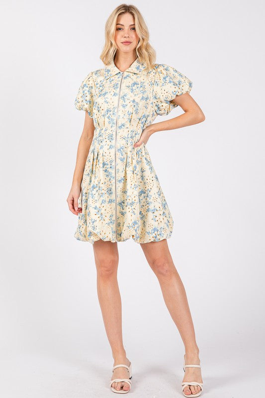 Vestido Mini Elegante de Verano con Ojal Floral y Mangas Abullonadas