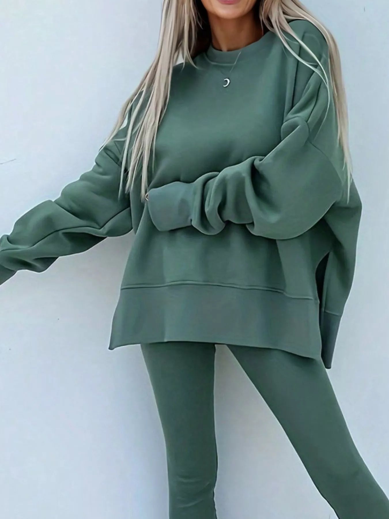 Conjunto de Sudadera Oversized con Abertura y Leggings Acanalados