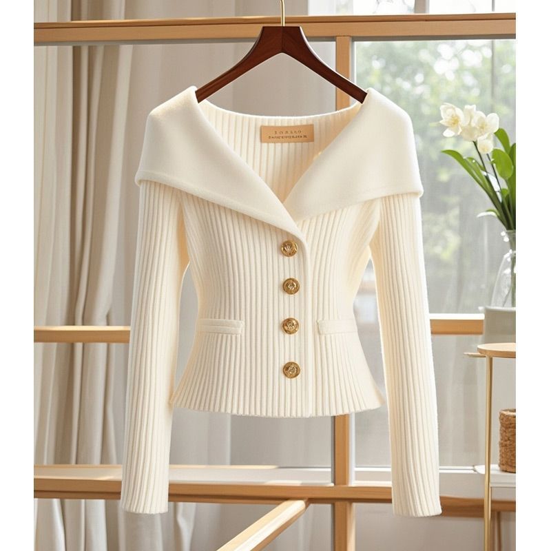 Elegant Loose-Fit Sweater for Effortless Style