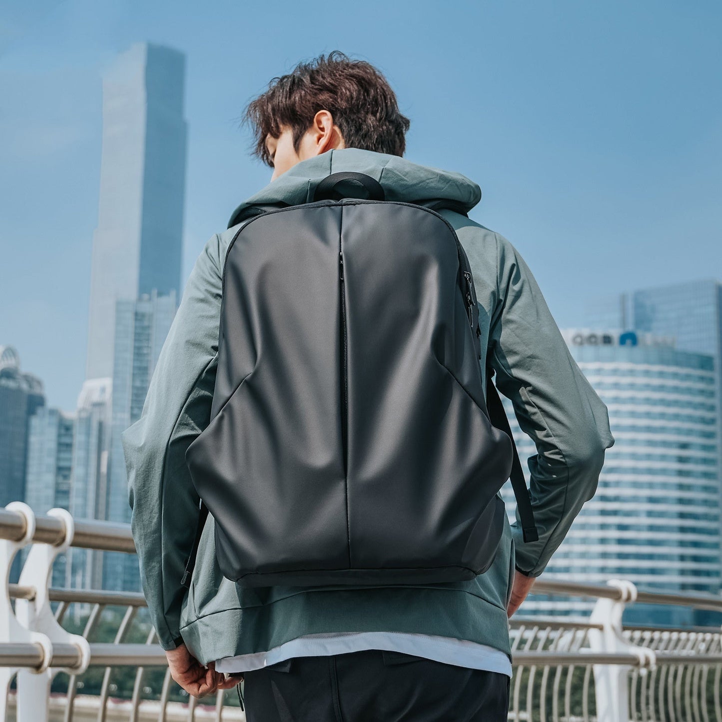 Men's Casual Laptop Backpack - Urban Simplicity