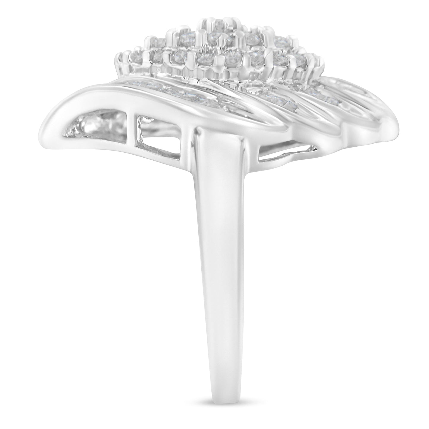 Bague cocktail en diamant en argent sterling .925 à motifs en escalier - Taille 6