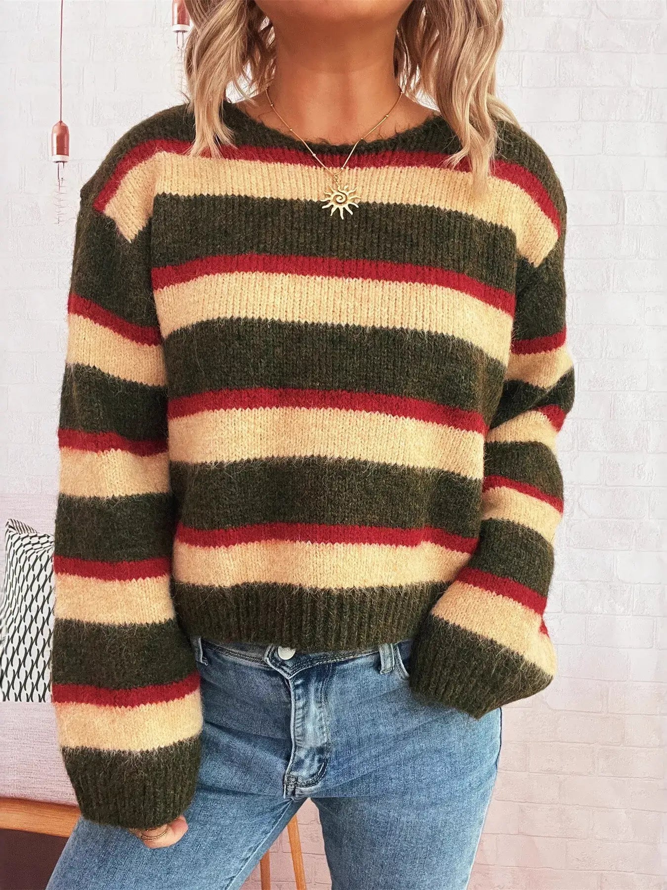 Chic Striped Long Sleeve Sweater with Round Neck - Korvel