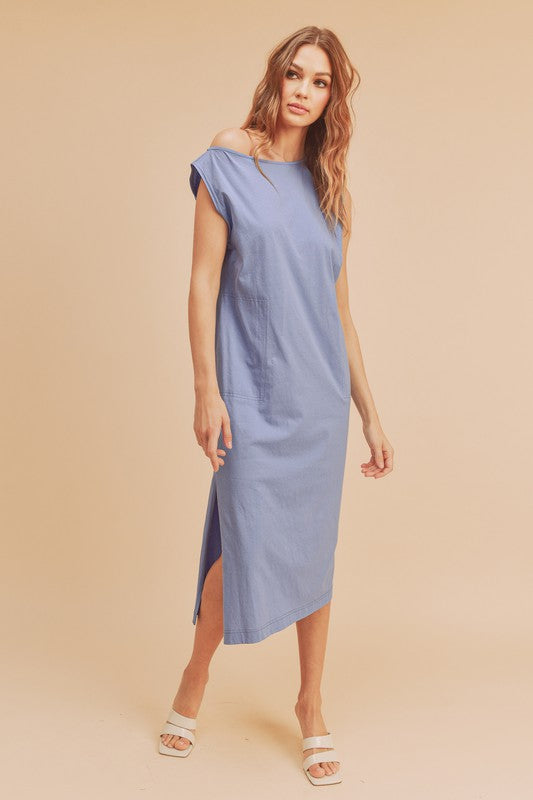 Robe midi sans manches à fente élégante