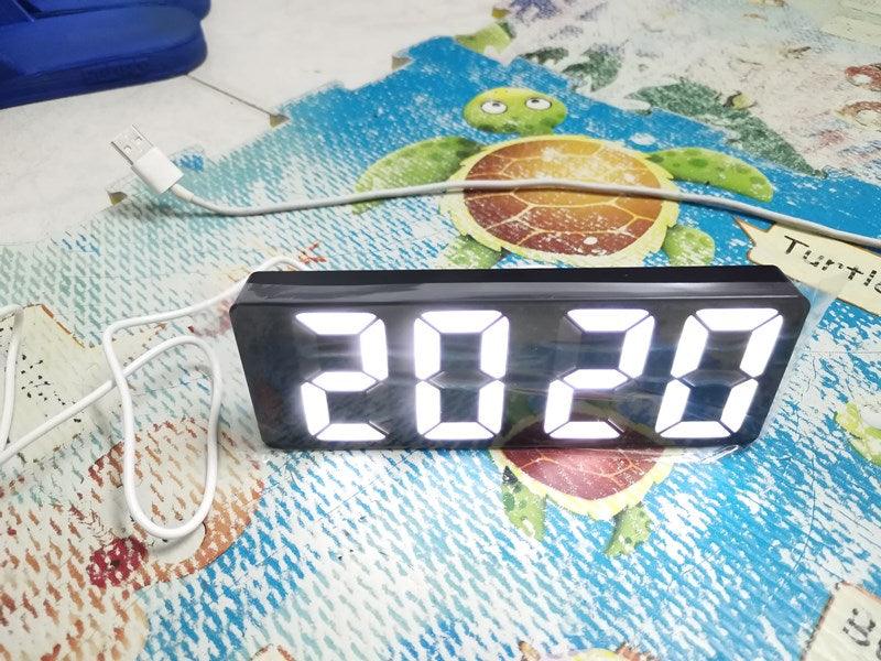 Reloj despertador LED de espejo acrílico premium con control por voz