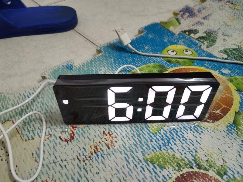 Reloj despertador LED de espejo acrílico premium con control por voz