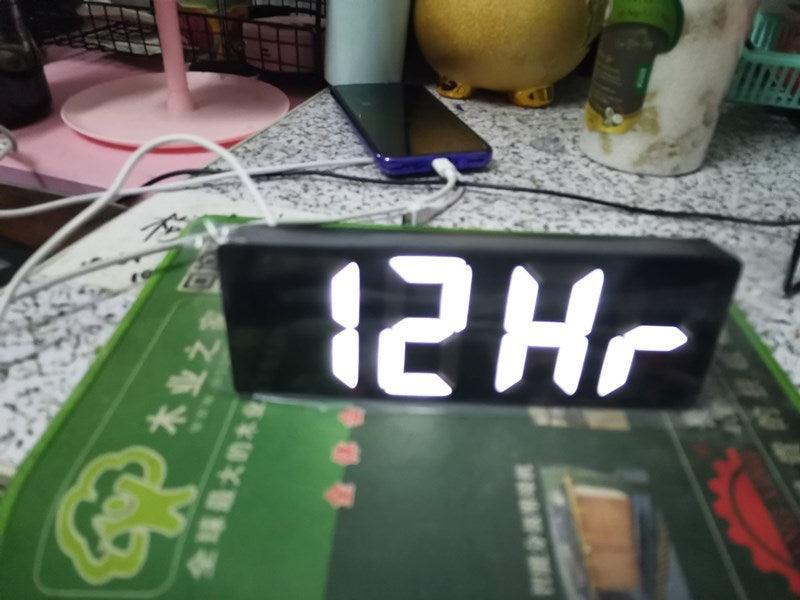 Reloj despertador LED de espejo acrílico premium con control por voz