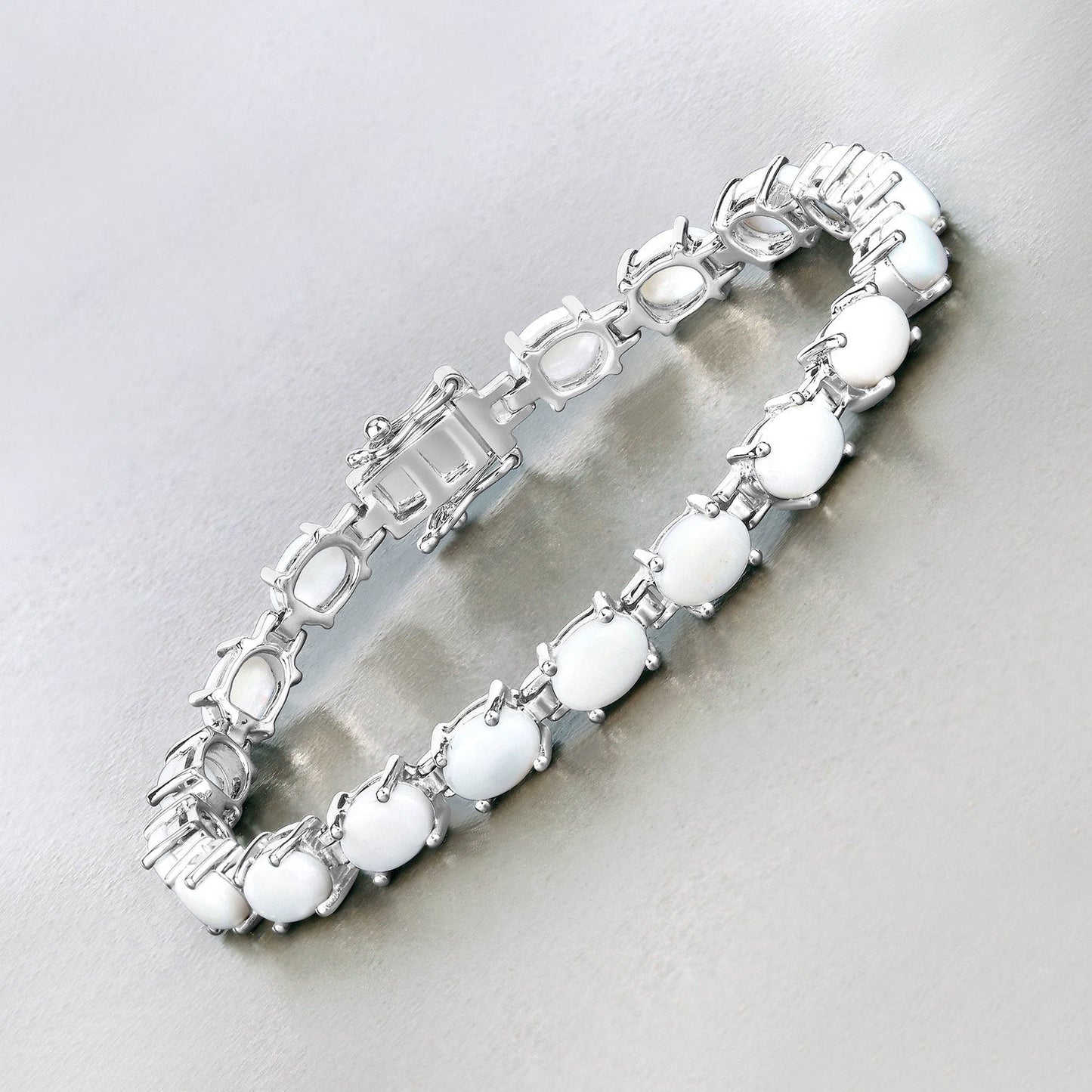 Pulsera de plata esterlina .925 con ópalo genuino de 10.26 quilates