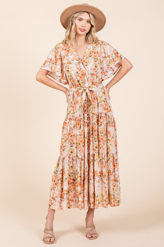 Vestido de Verano Floral con Cintura Ajustable y Mangas de Volante en Capas