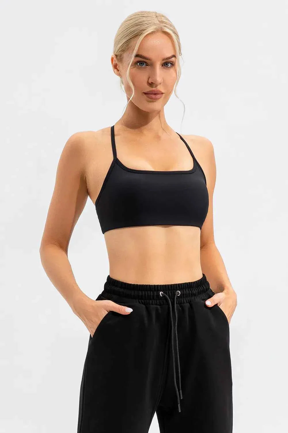 Camiseta Activa con Tirantes en Cruz