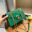 Bolso Mensajero de Cuero PU con Detalle de Cadena de Lujo