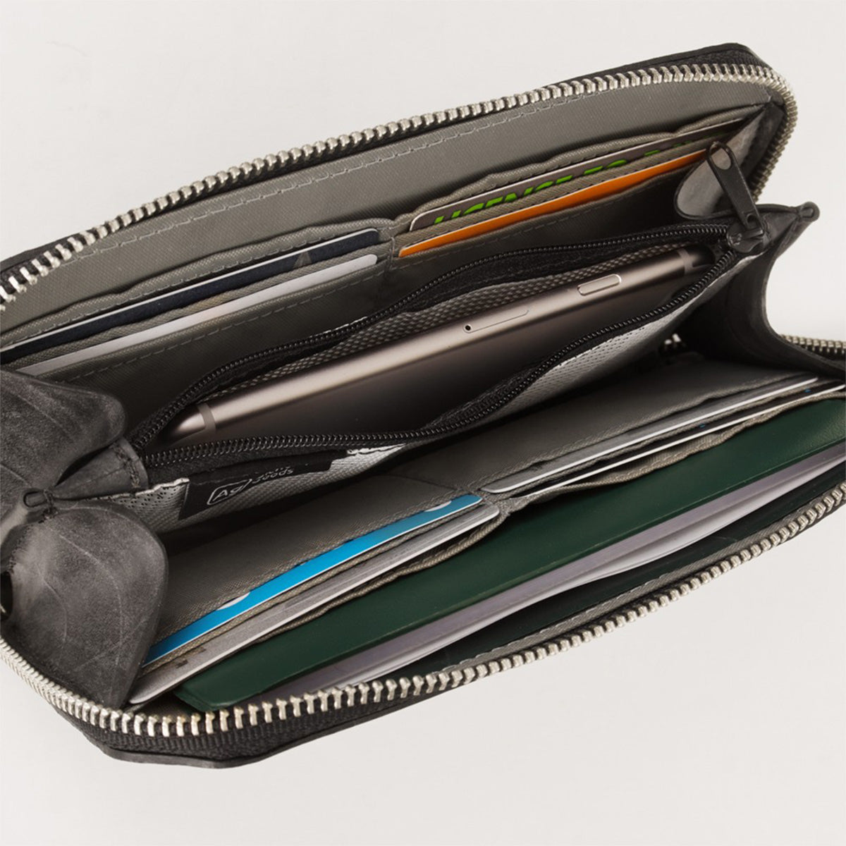 Pochette Fauntleroy d'Alchemy Goods - Élégante et Fonctionnelle