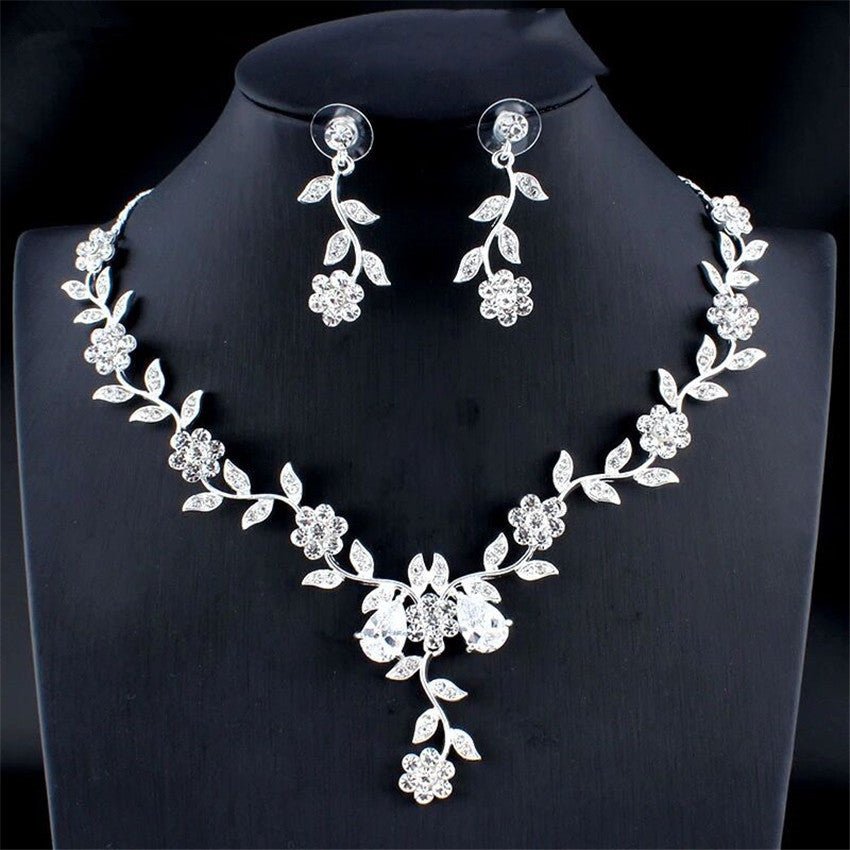 Conjunto de Joyería de Zirconio Dorado Elegante - Collar y Pendientes de Novia
