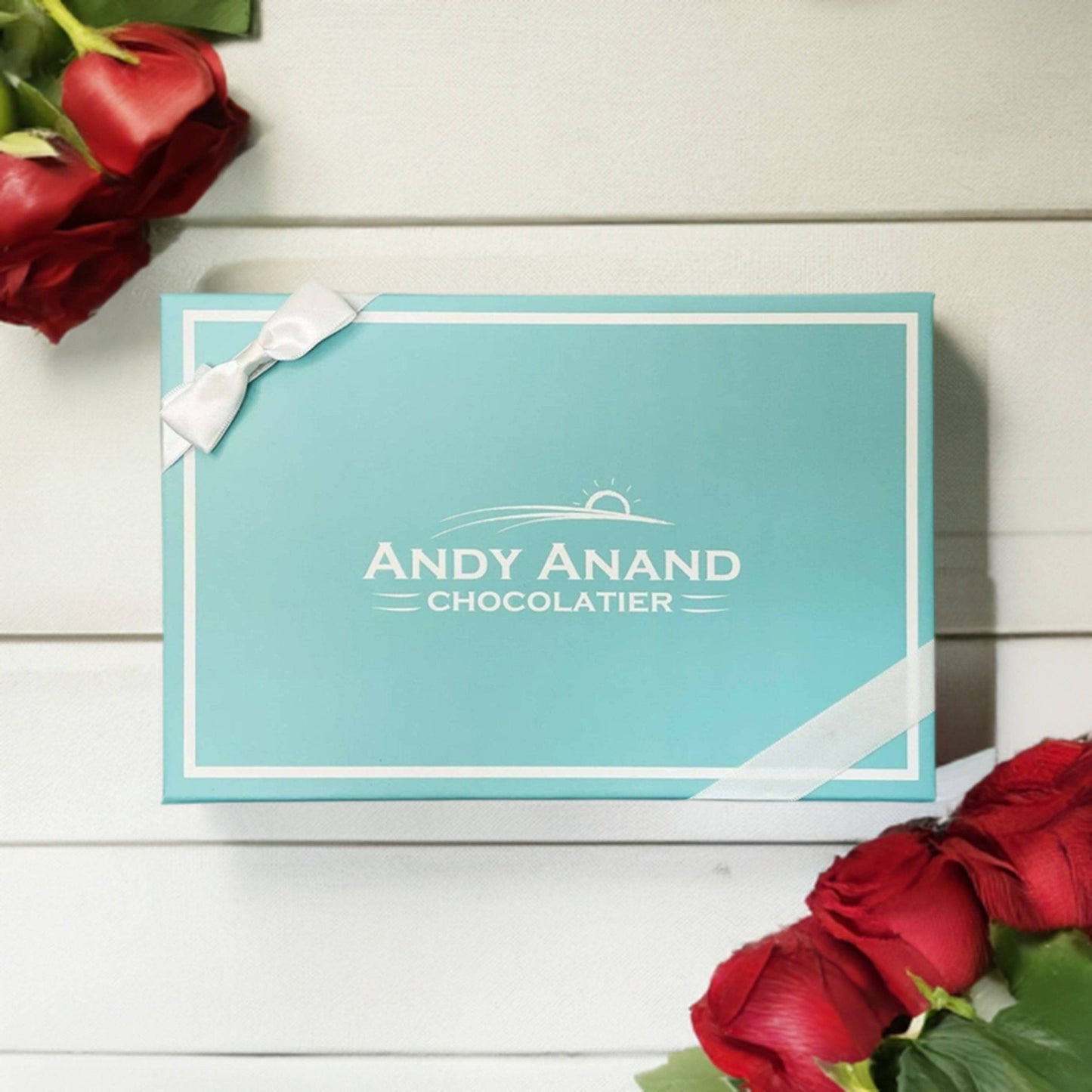 Pastel de Chocolate con Frambuesa Sin Gluten de 9" Andy Anand Exquisito
