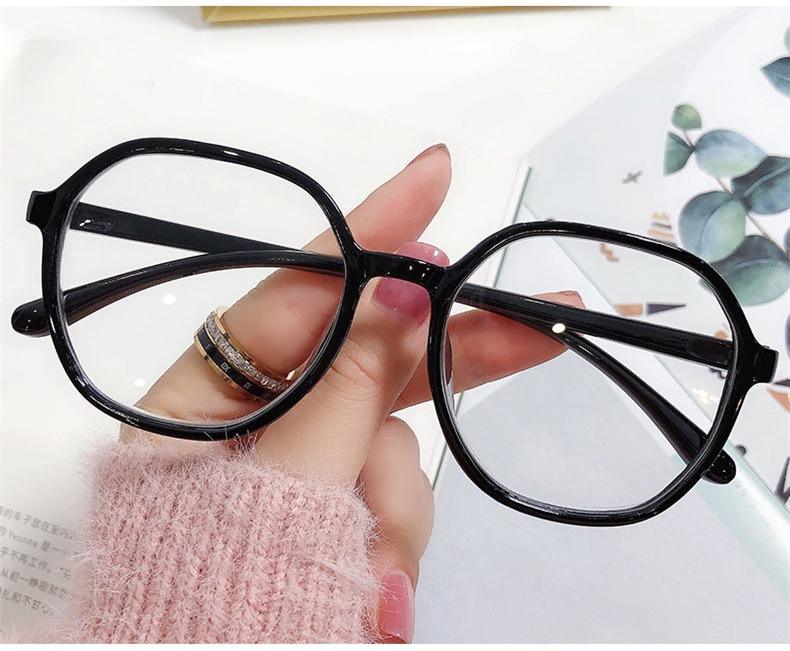 Stylish Anti-Blue Light Reading Glasses for Men and Women - Retro Oversized Frames - Korvel
