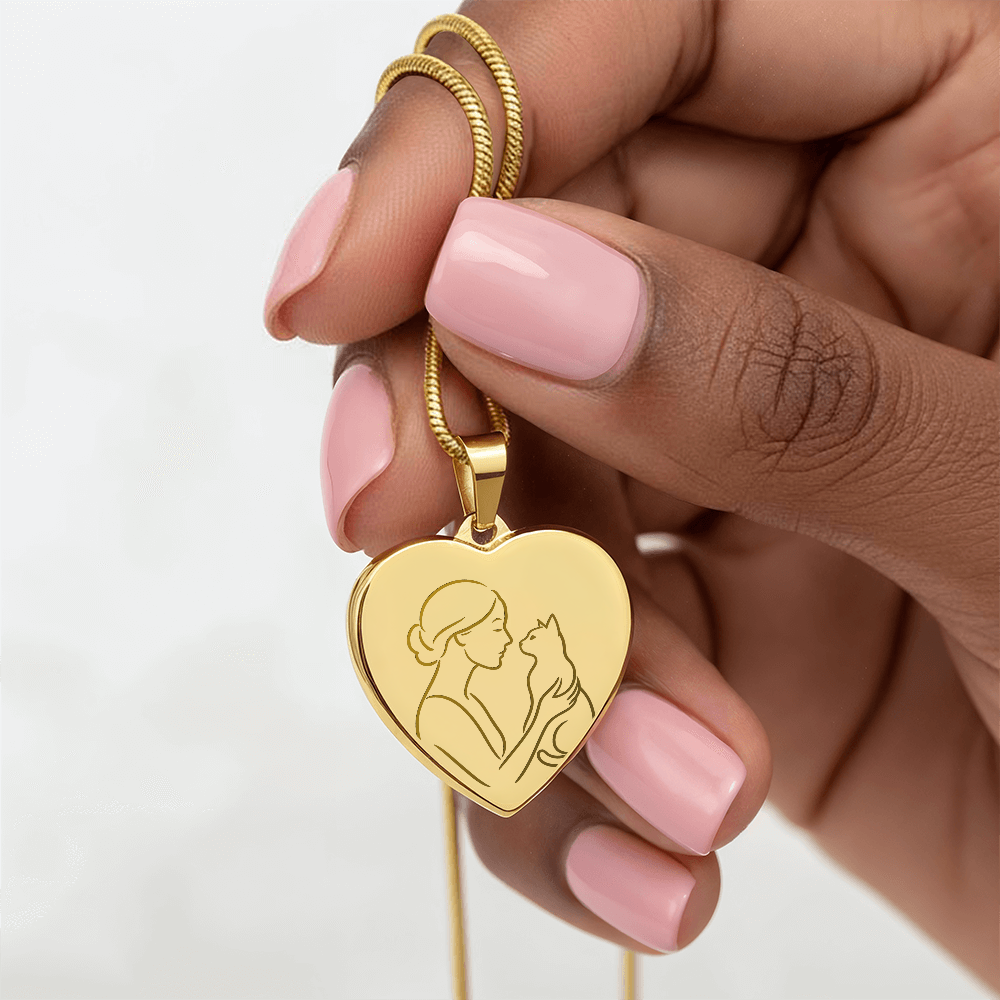 Collier en cœur de Cat Lady – Pendentif en ligne gravé
