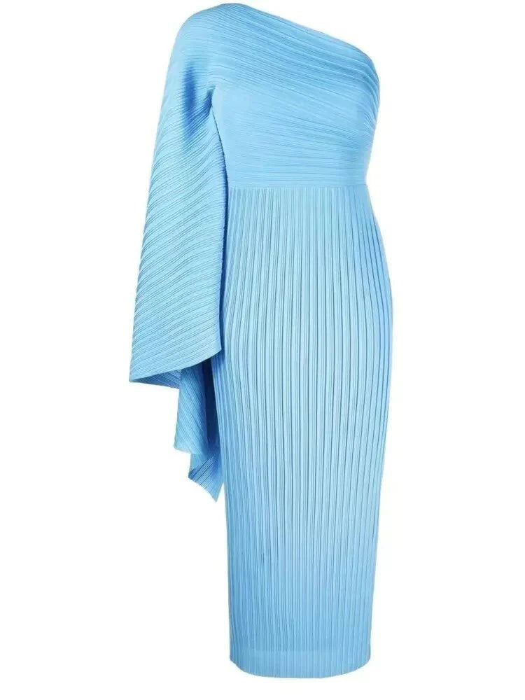 Vestido Plisado Asimétrico