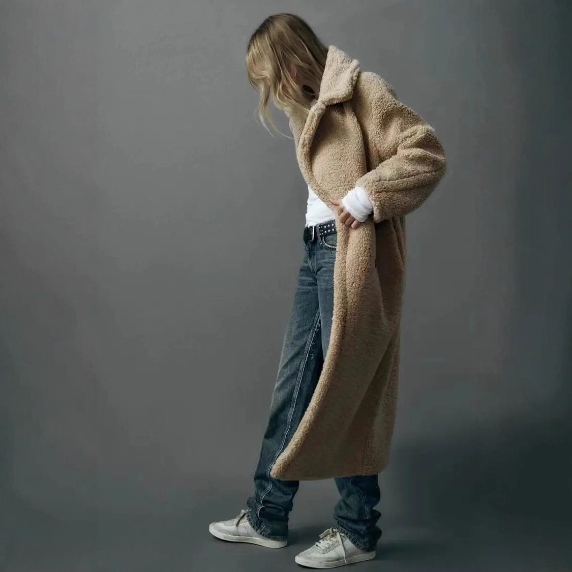 Manteau en Fleece de Laine d'Agneau Surdimensionné avec Grand Revers