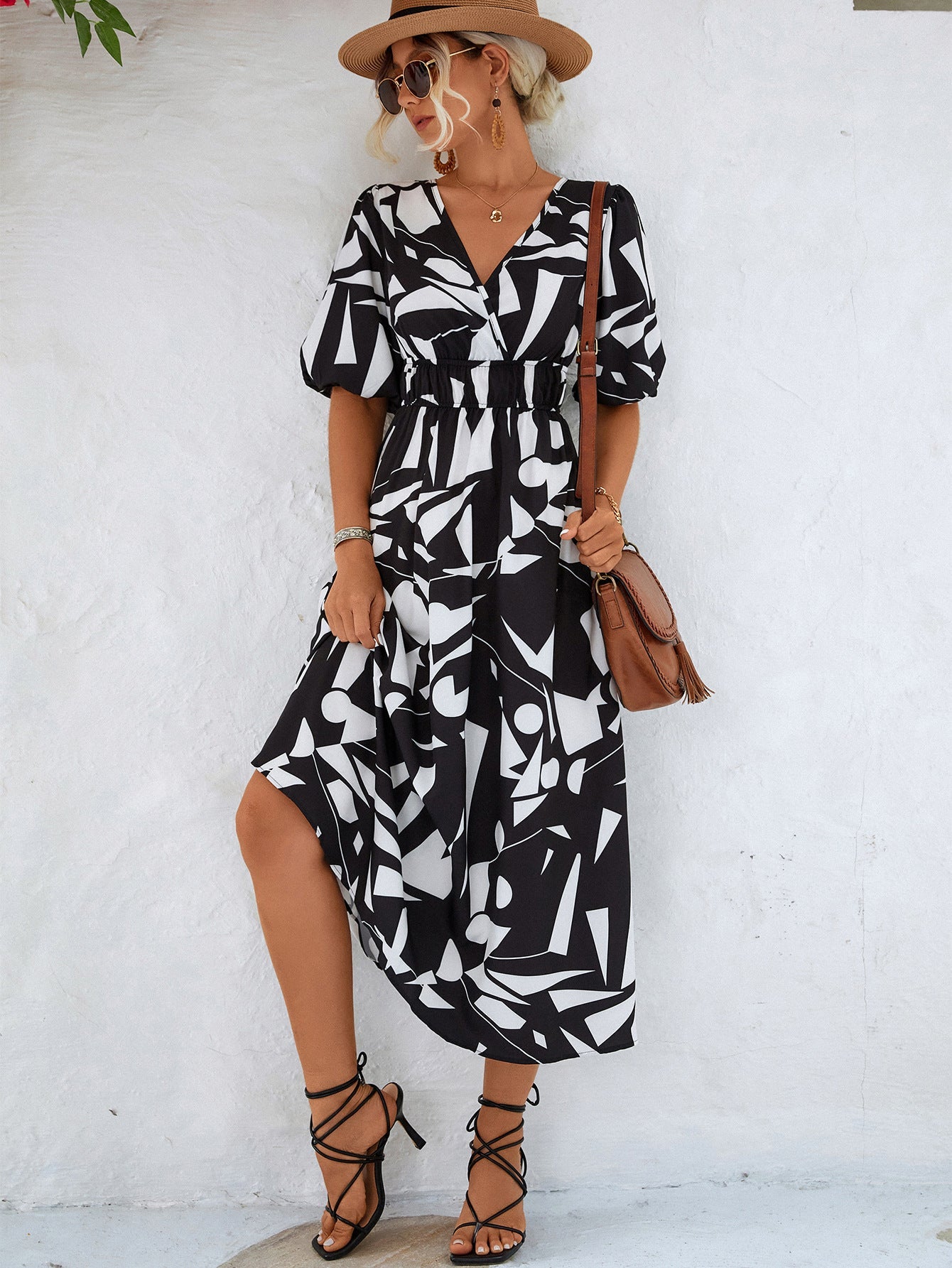 Chic Black and White Balloon Sleeve Dress for Effortless Summer Elegance - Korvel